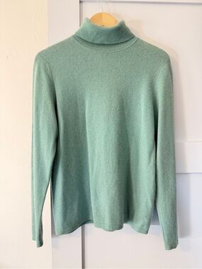 Charter Club Cashmere Turtleneck Cashmere in Green Size Medium
